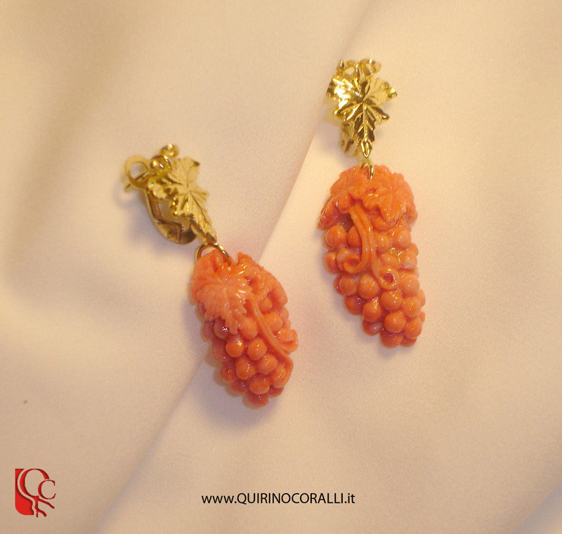 Eleganti orecchini a clips in oro bianco con perle golden (originali) e brillanti